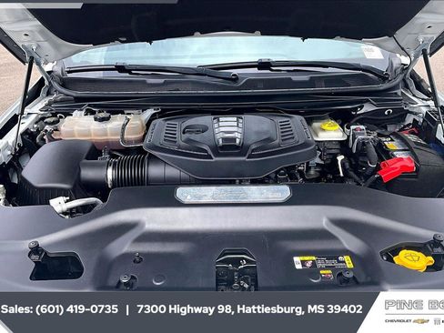 Used 2024 Jeep Wagoneer Series II w/ Flexible Seating Group AWD/4WD image 8