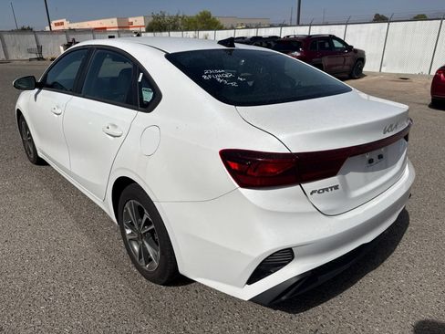 Used 2023 Kia Forte LXS FWD image 3