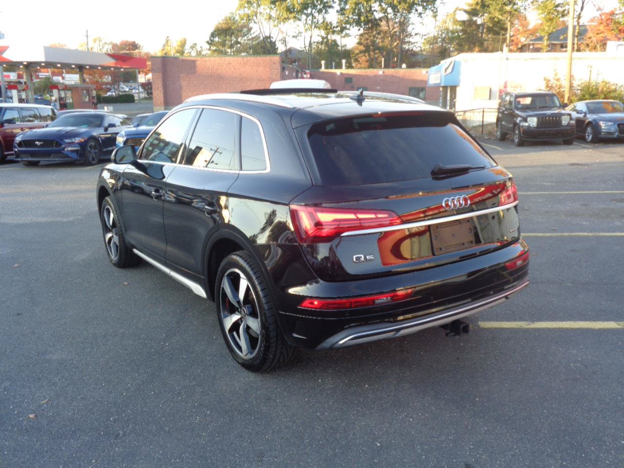 Used 2021 Audi Q5 2.0T Premium Plus AWD/4WD image 4