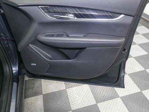 Used 2020 Cadillac XT6 Premium Luxury image 22