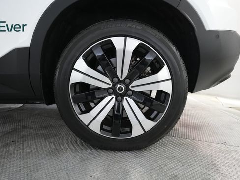 Used 2023 Volvo C40 P8 Recharge Plus AWD/4WD image 9