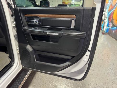 Used 2016 RAM 1500 Laramie w/ Convenience Group AWD/4WD image 14