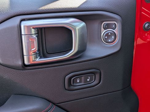 New 2026 Jeep Wrangler Unlimited Rubicon w/ Steel Bumper Group image 11