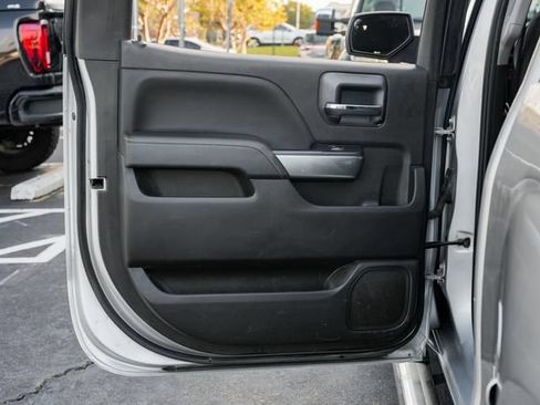 Used 2018 Chevrolet Silverado 1500 LT w/ All Star Edition AWD/4WD image 38