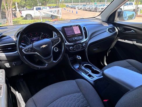 Used 2019 Chevrolet Equinox LT FWD image 16