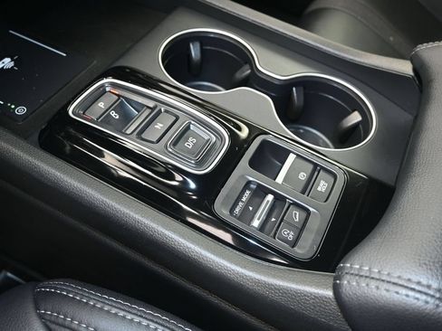 Certified 2025 Honda Pilot EX-L image 23