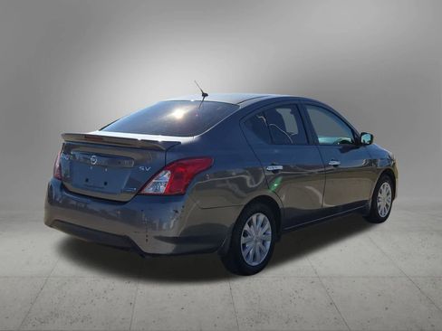 Used 2016 Nissan Versa SV image 6