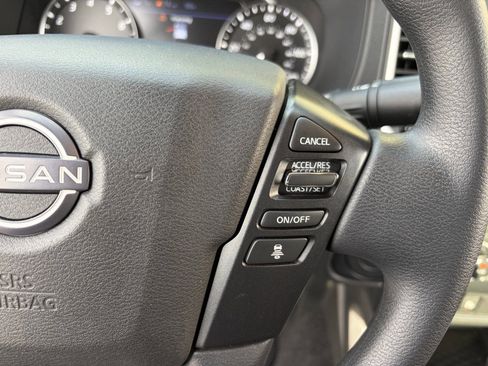Used 2023 Nissan Frontier SV w/ Technology Package RWD image 26