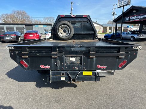 Used 2024 Chevrolet Silverado 3500 LT w/ Convenience Package image 12
