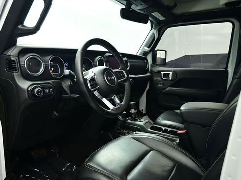 Used 2020 Jeep Gladiator Overland image 49