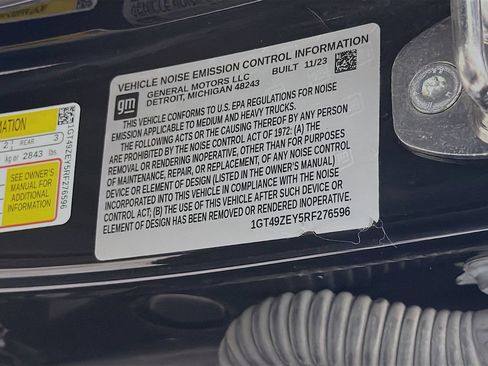 Used 2024 GMC Sierra 2500 AT4X AWD/4WD image 36