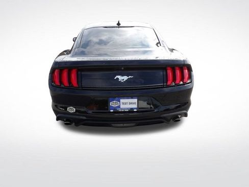 Used 2021 Ford Mustang Coupe RWD image 11