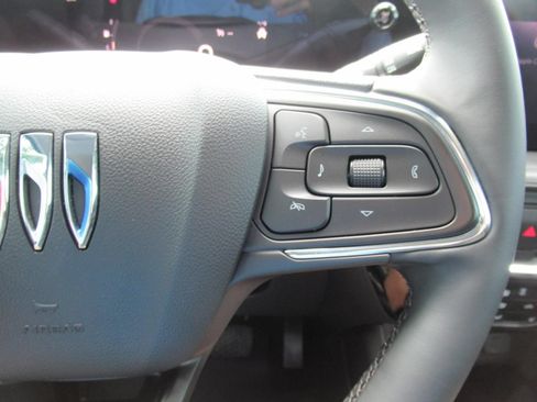 Used 2025 Buick Encore GX Sport Touring w/ Experience Buick Package FWD image 26