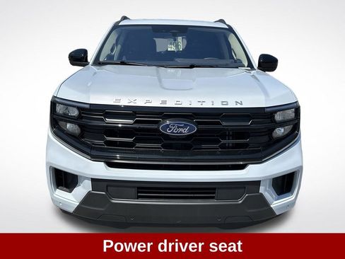 Used 2025 Ford Expedition Active RWD image 9