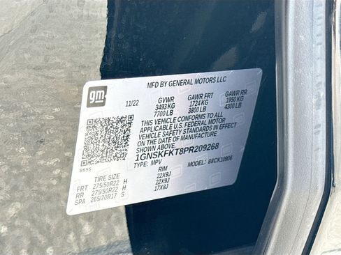 Used 2023 Chevrolet Suburban Premier AWD/4WD image 39