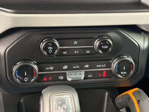 Certified 2022 Ford Bronco Badlands w/ Sasquatch Package image 15