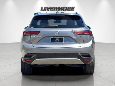 Used 2022 Buick Envision Essence w/ Sport Touring Package FWD image 4
