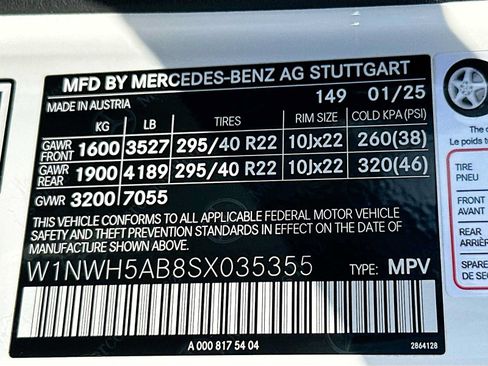 Used 2025 Mercedes-Benz G 63 AMG 4MATIC image 34