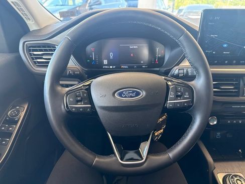 Used 2023 Ford Escape Active w/ Tech Pack #1 AWD/4WD image 17