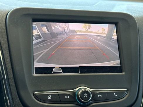 Used 2023 Chevrolet Equinox RS FWD image 27