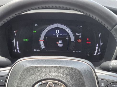 Used 2025 Toyota Corolla XLE FWD image 16