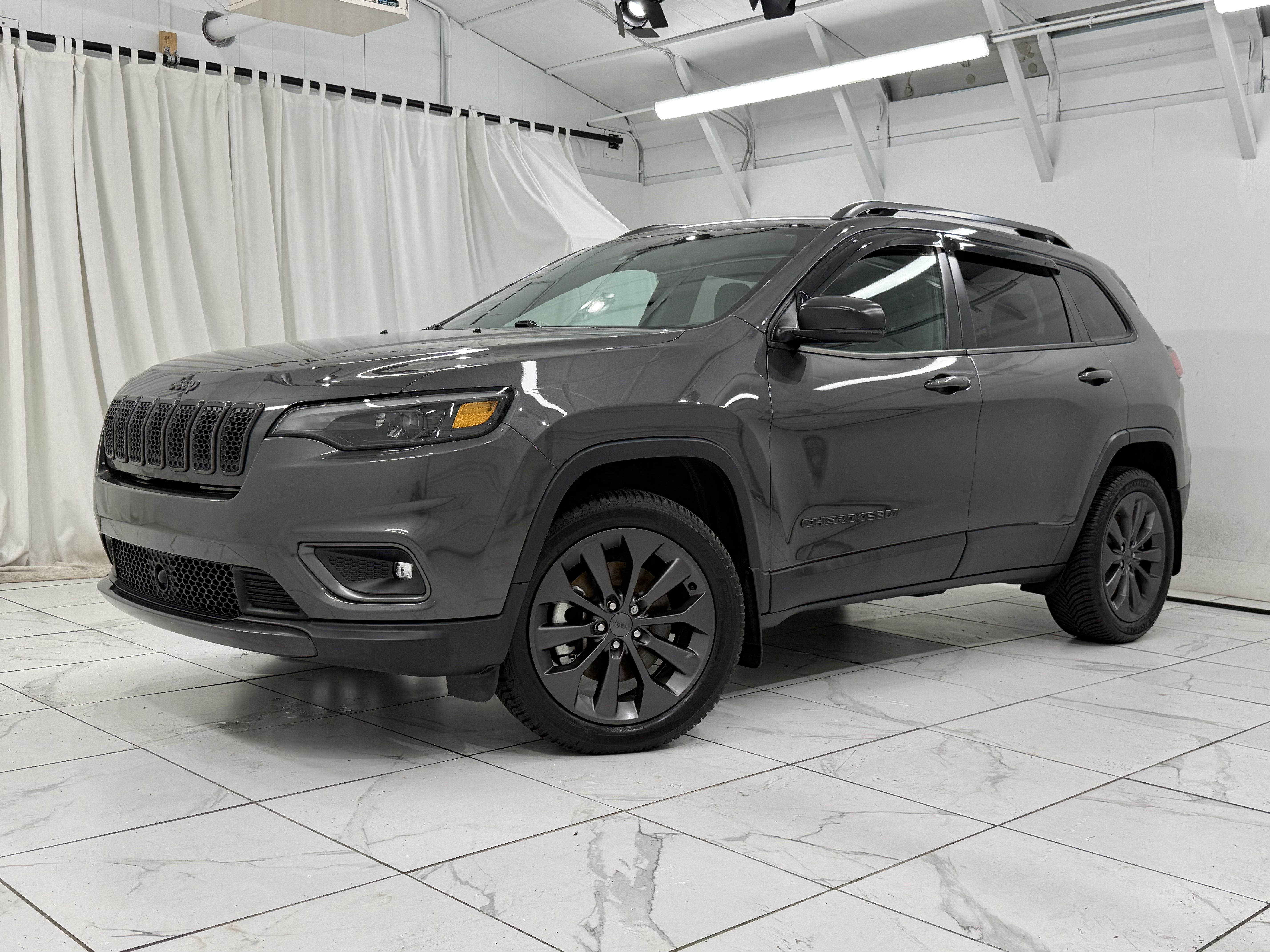 Used 2021 Jeep Cherokee Latitude Lux 80th Anniv w/ Quick Order Package 26U 80TH AWD/4WD image 1