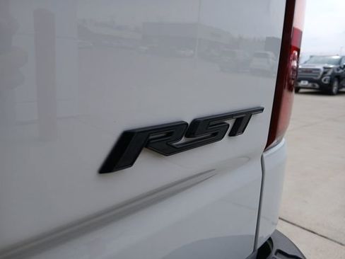 Certified 2023 Chevrolet Silverado 1500 RST w/ Rally Edition AWD/4WD image 40