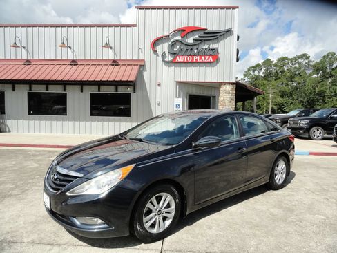 Used 2013 Hyundai Sonata GLS w/ Popular Equipment Pkg FWD image 1