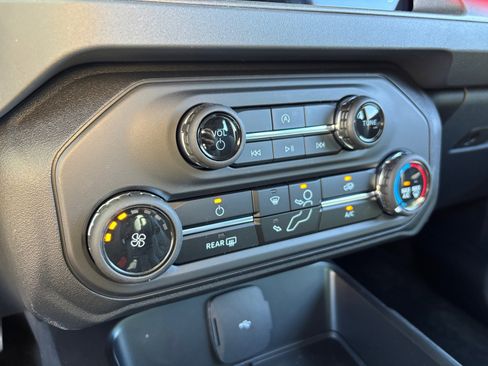 New 2026 Ford Bronco 2-Door AWD/4WD image 30