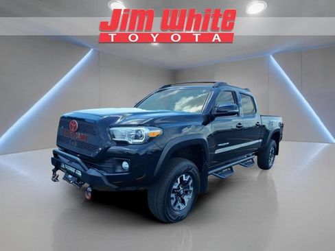 Used 2019 Toyota Tacoma TRD Off-Road w/ TRD Premium Off Road Package AWD/4WD image 1