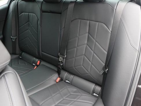 Certified 2025 BMW 530i 530i w/ Premium Package image 36