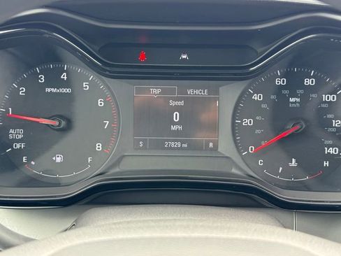 Certified 2025 Chevrolet Trax LS FWD image 21