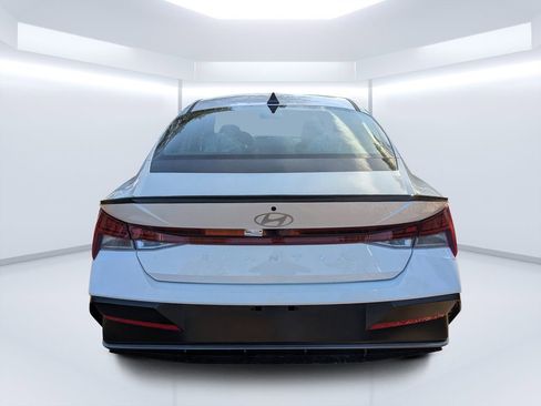 New 2026 Hyundai Elantra SEL Sport image 4