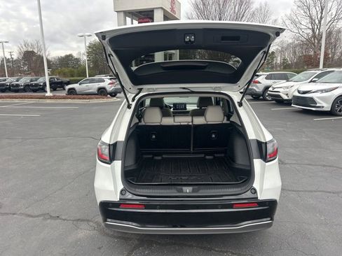Used 2023 Honda HR-V EX-L image 7
