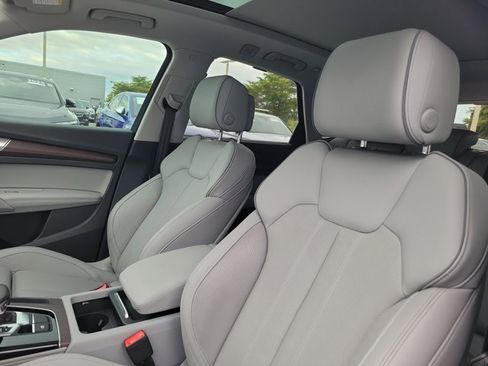 Certified 2022 Audi Q5 2.0T Premium Plus w/ Premium Plus Package image 16