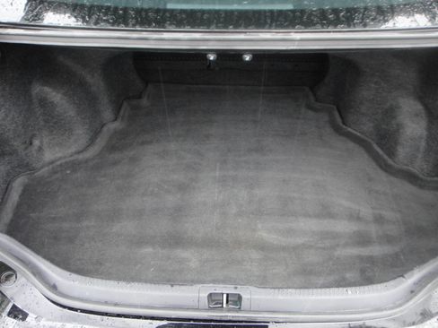 Used 2015 Toyota Camry XSE FWD image 14