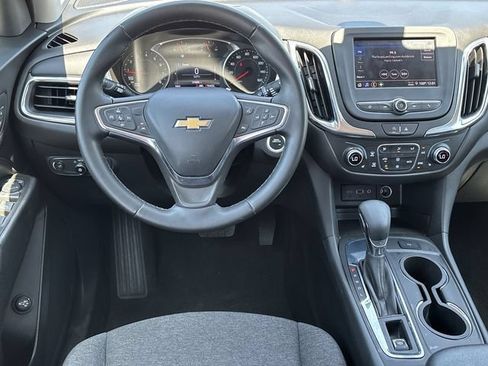 Used 2023 Chevrolet Equinox LT FWD image 12