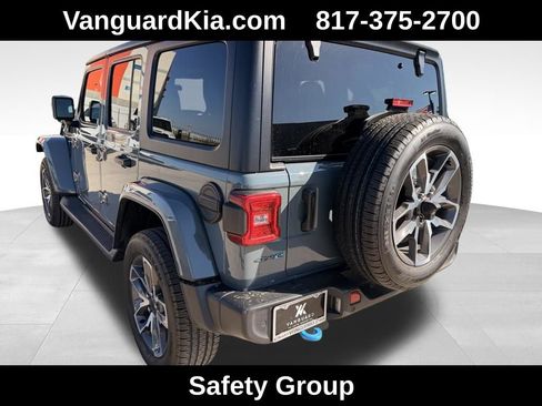 Used 2024 Jeep Wrangler Unlimited w/ Convenience Group image 2