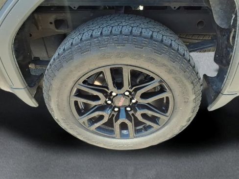 Used 2023 GMC Sierra 1500 Pro w/ Graphite Edition AWD/4WD image 7