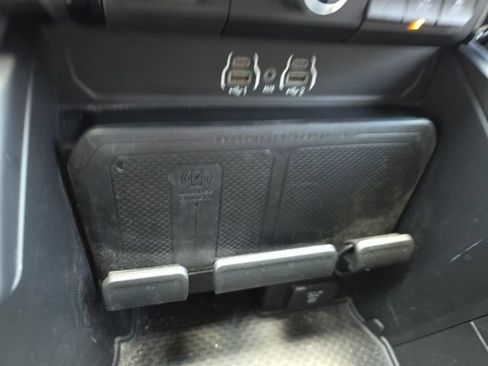Used 2025 RAM 1500 Big Horn AWD/4WD image 22