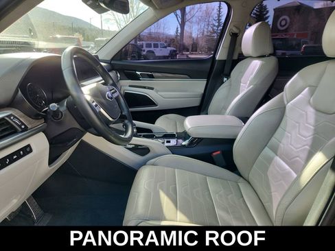 Used 2020 Kia Telluride SX w/ SX Prestige Package AWD/4WD image 11