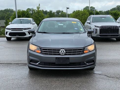 Used 2019 Volkswagen Passat 2.0T Wolfsburg w/ Wheels & Sunroof Package FWD image 2