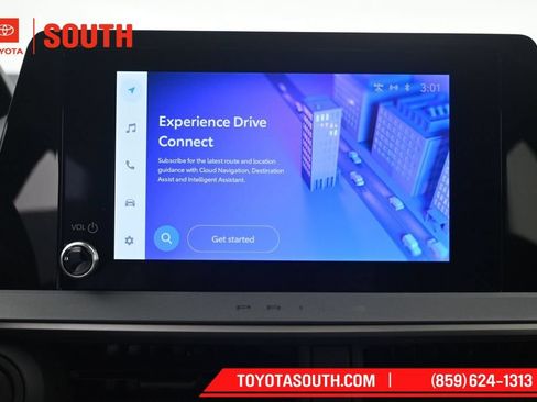 Used 2025 Toyota Prius LE AWD/4WD image 13