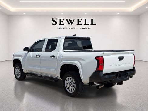 Used 2025 Toyota Tacoma SR RWD image 3