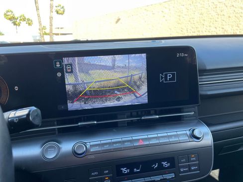 Used 2025 Hyundai Kona SEL image 25