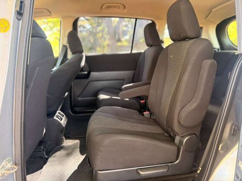 Used 2012 MAZDA MAZDA5 Sport FWD image 11