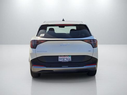 Used 2026 Kia Sportage LX FWD image 5