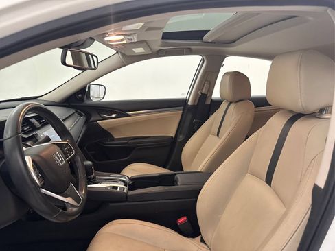 Used 2018 Honda Civic Touring image 38