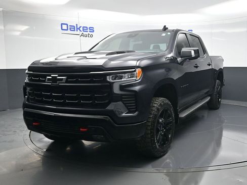 Used 2024 Chevrolet Silverado 1500 LT Trail Boss w/ LT Trail Boss Premium Package image 4