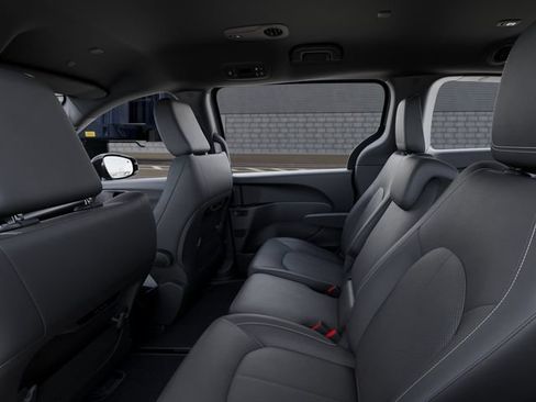 New 2027 Chrysler Pacifica Select FWD image 24